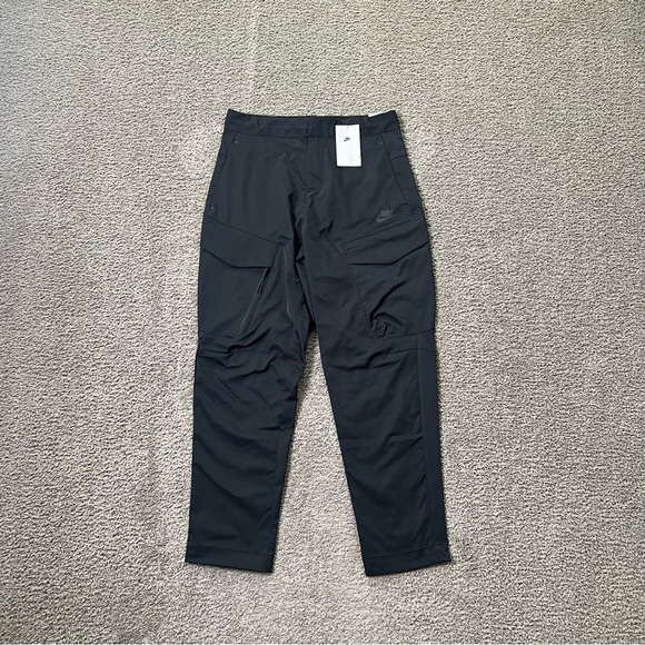 Nike Sportswear Tech Essentials Woven Unlined Cargo Pants Men’s Size 30 - Picture 2 of 16